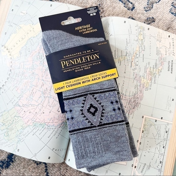 Pendleton Heritage Blue Light Cushion Moisture Wicking Soft Lambswool Crew Socks - Picture 1 of 11